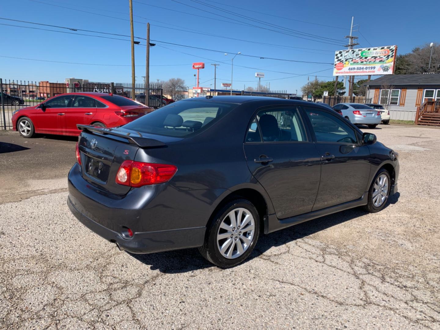 2009 Gray /Black Toyota Corolla S (1NXBU40E49Z) with an 1.8L L4 DOHC 16V engine, AUTOMATIC transmission, located at 1830 North Belt Line Road, Irving, TX, 75061, (469) 524-0199, 32.834373, -96.993584 - Photo#7